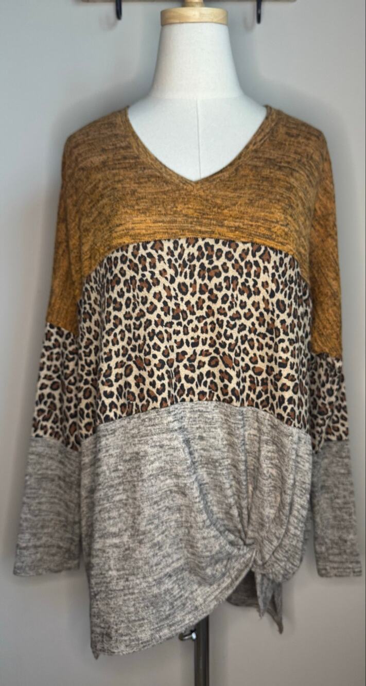 Umgee V-Neck Tri Color Stylish Knot Front Sweater sz M